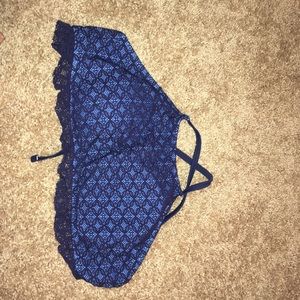 beautiful blue bathing suit top!